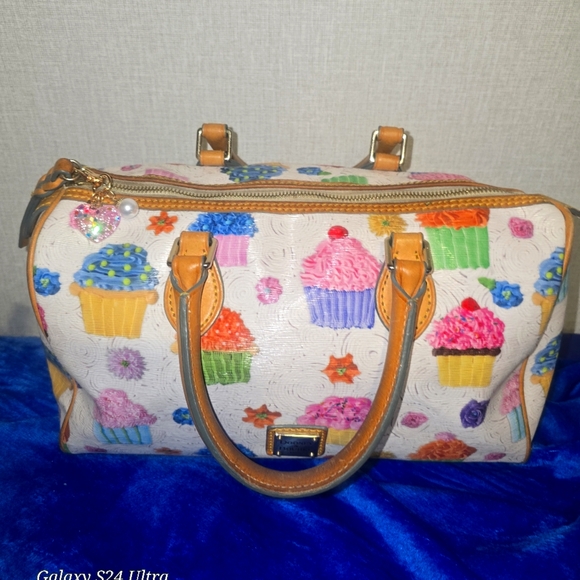 Dooney & Bourke Vintage Leather Cupcake Design Bag Satchel - Picture 1 of 4